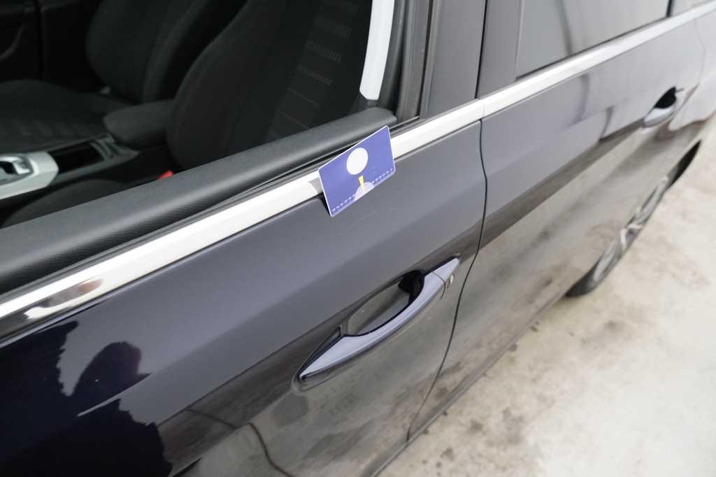 Peugeot 308 2016 фото 11