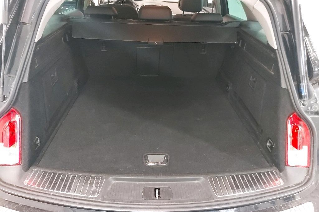 Opel Insignia Sports Tourer 2016 photo 23