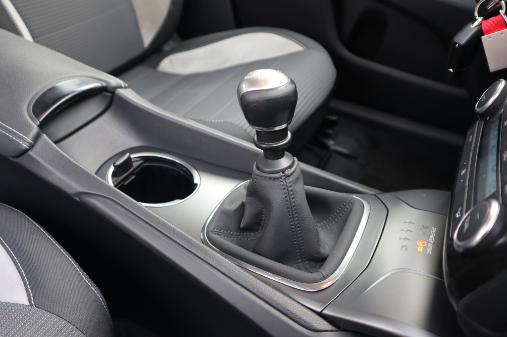 Toyota Avensis photo 14