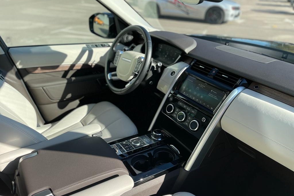 Land Rover Discovery HSE 3.0TDi 2018 фото 6