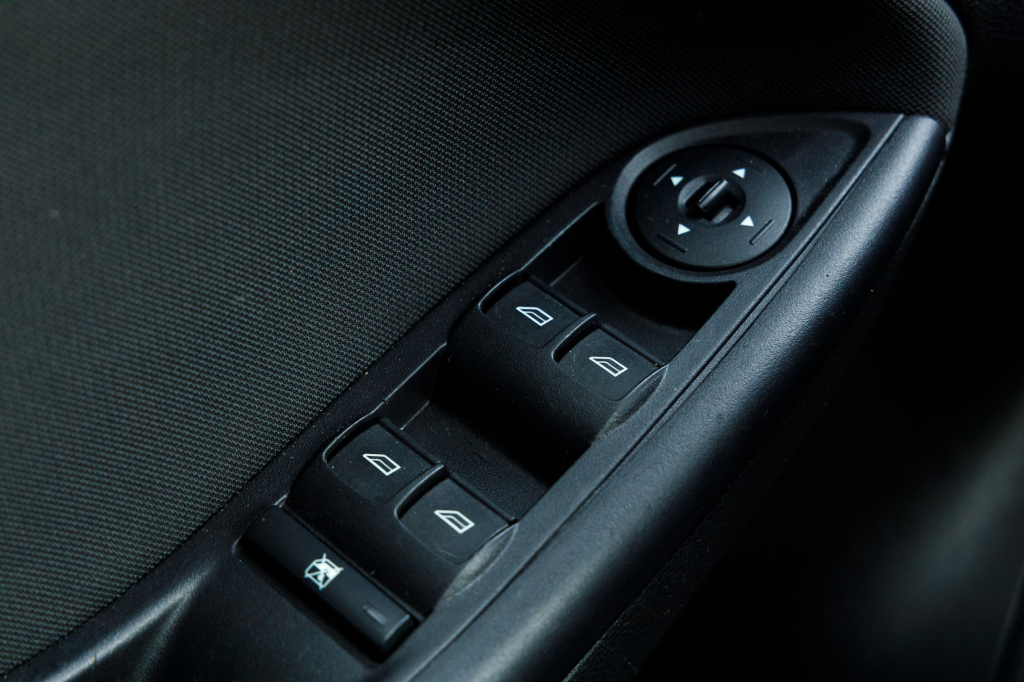 Ford Focus SE 2016 фото 11