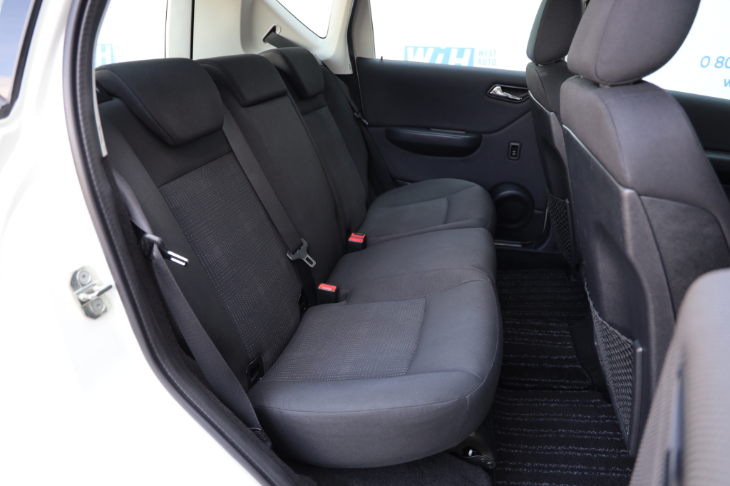 Mercedes-Benz A-Class A180 W169 2011 photo 37