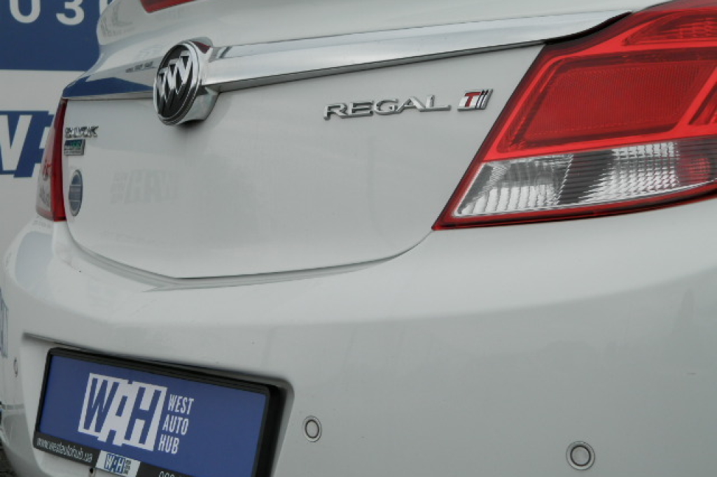 Buick Regal 2010 photo 8
