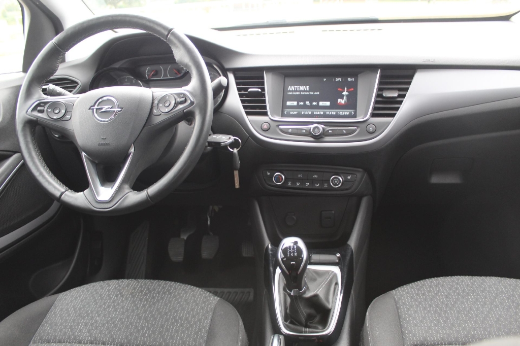 Opel Crossland X 2019 фото 4