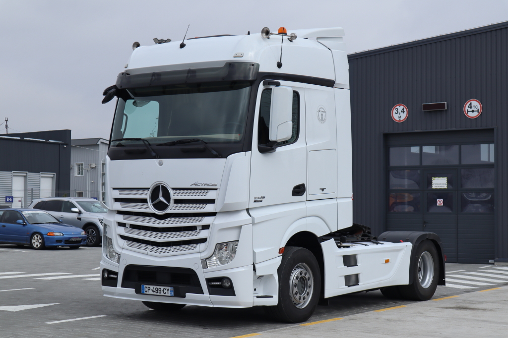 Mercedes-Benz Actros 1845 2012 photo 1