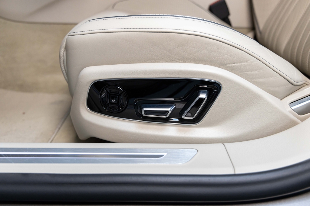 Audi A8 L 2018 фото 17