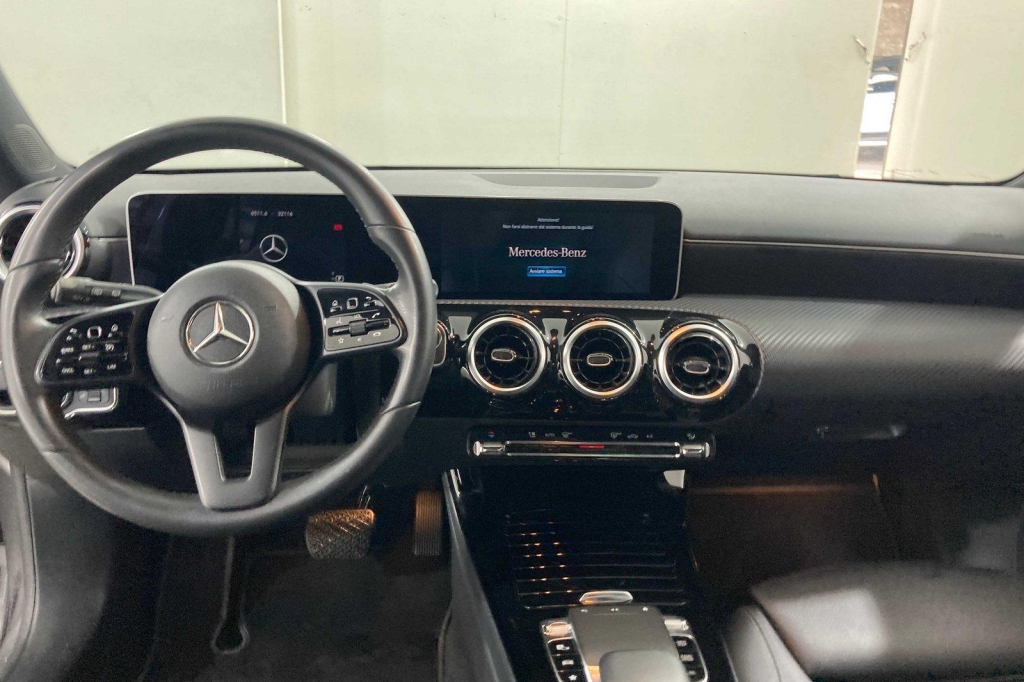 Mercedes-Benz A-Klasse 2018 фото 4