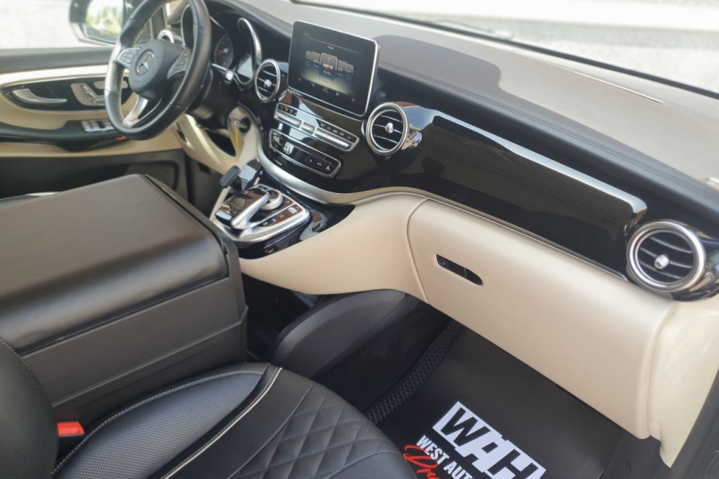 Mercedes-Benz V-Class 2019 фото 12