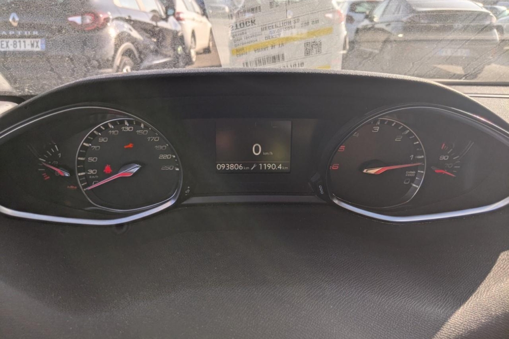 Peugeot 308 2018 photo 4