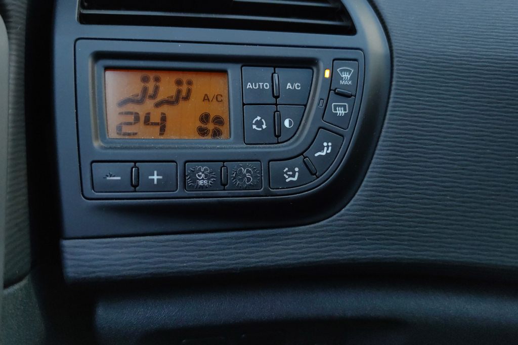 Citroen C4 фото 12