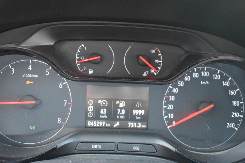 Opel Grandland X 2019 photo 6