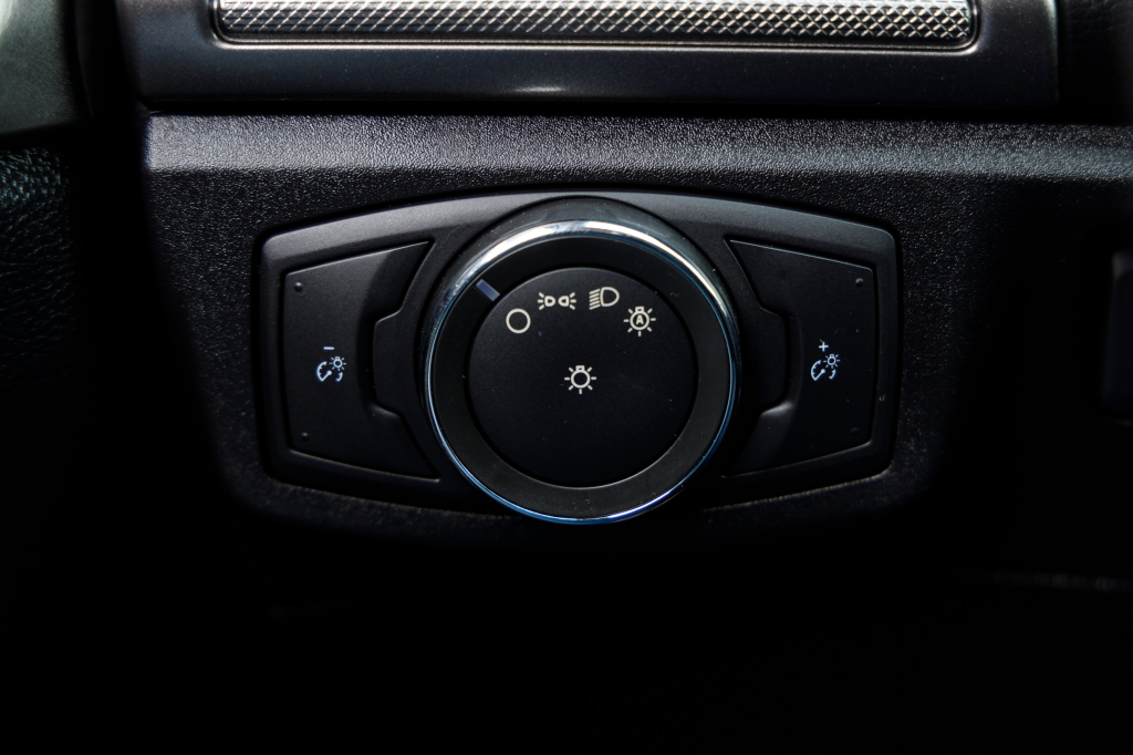 Ford Fusion photo 14