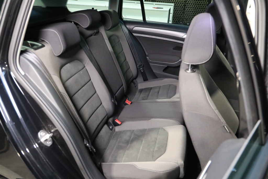 Volkswagen Golf 2017 photo 20