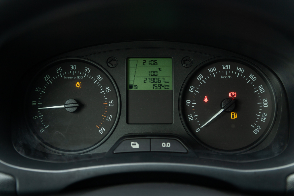 Skoda Fabia 2014 фото 17