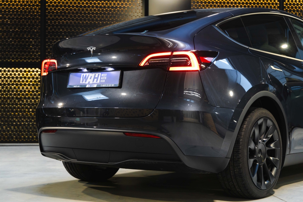 Tesla Model Y Long Range 2024 фото 9