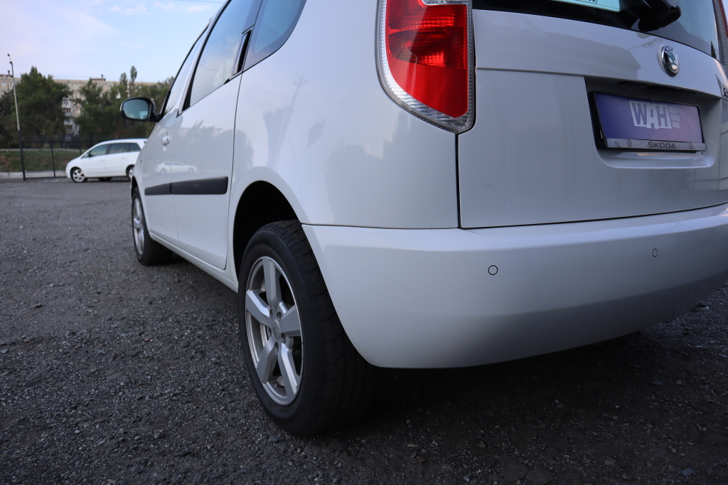 Skoda Roomster 2010 фото 12