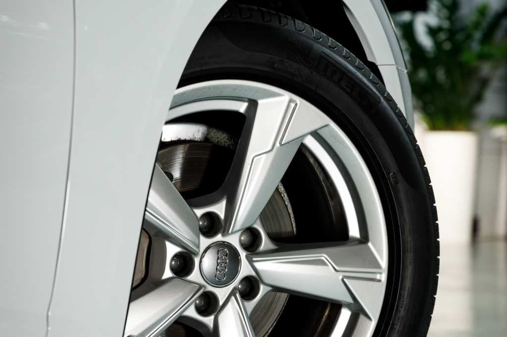 Audi A6 2019 фото 9