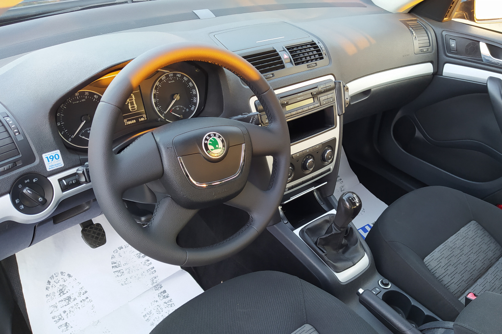 Skoda Octavia A5 photo 28
