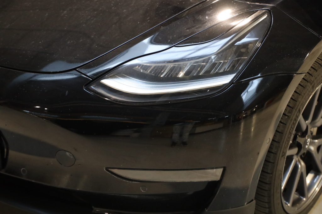 Tesla Model 3 2019 фото 10