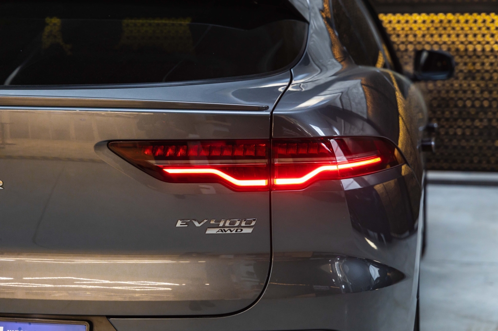 Jaguar I-Pace 2019 фото 9