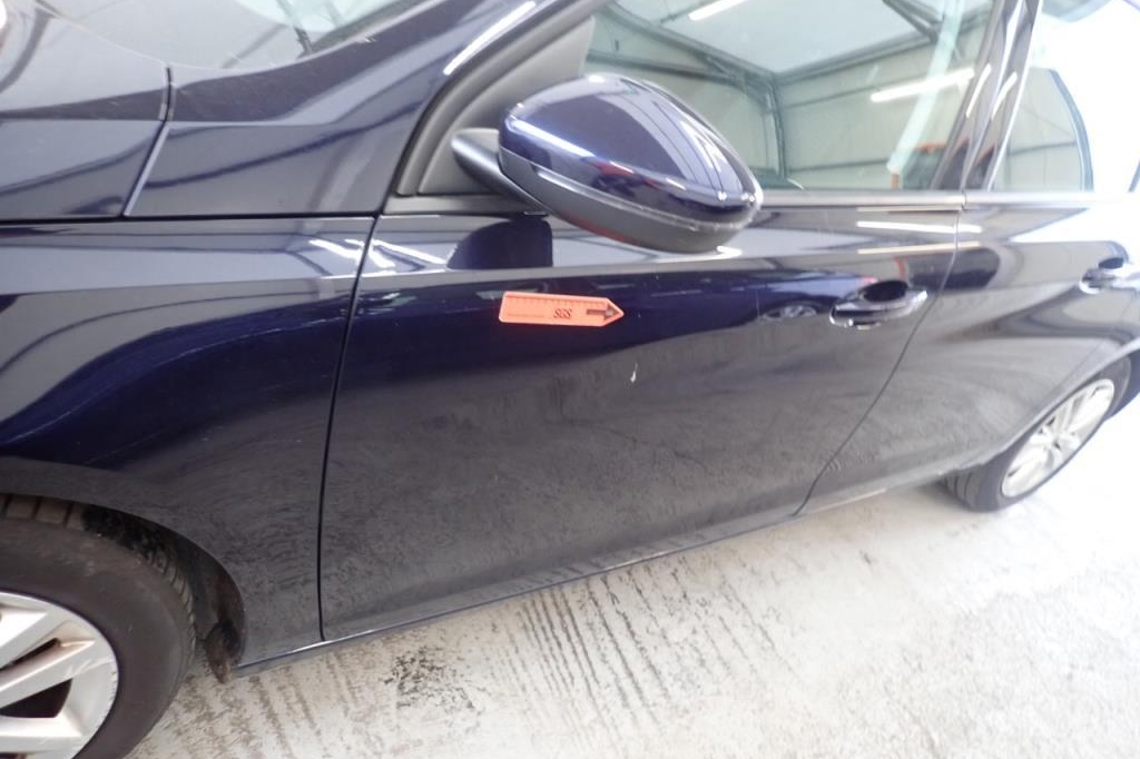 Peugeot 308 2018 фото 21