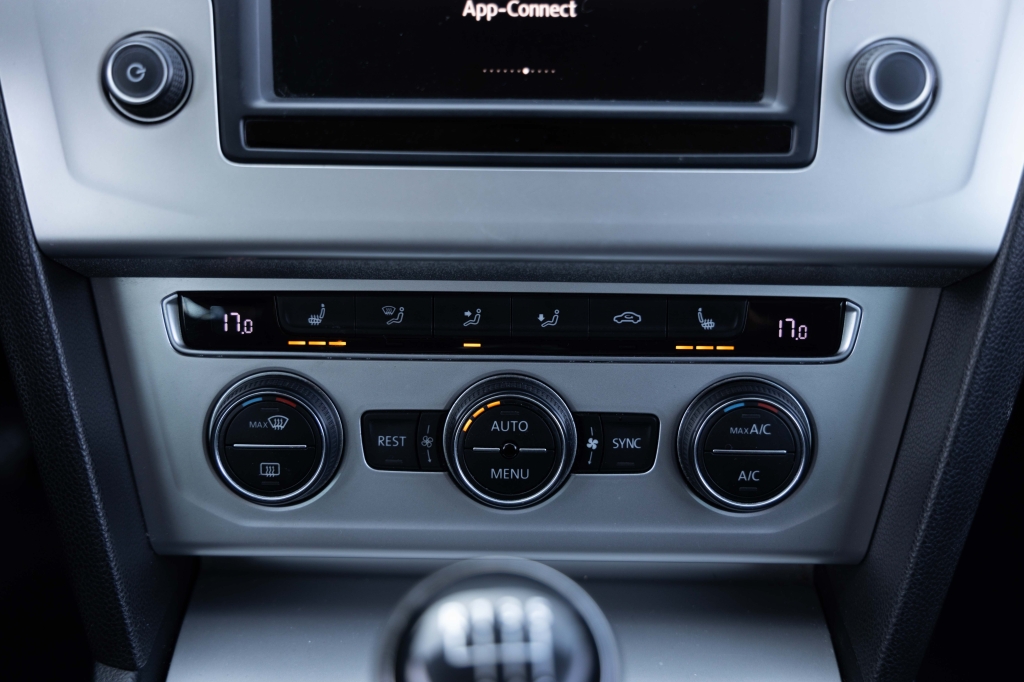 Volkswagen Passat B8 2015 фото 23