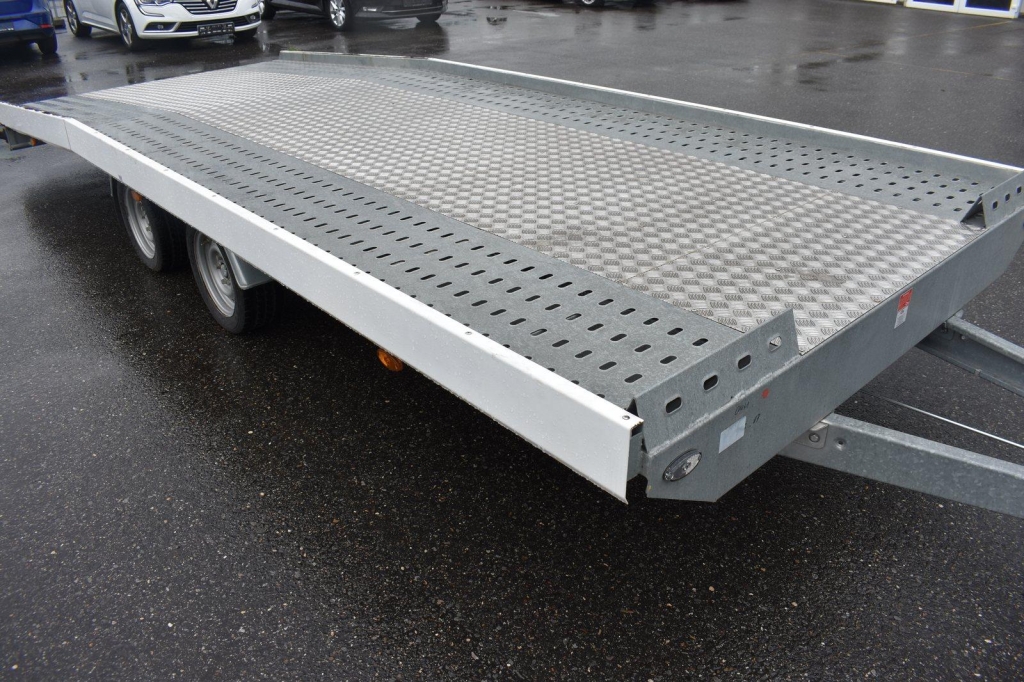 Blyss Anhänger Jupiter 2017 photo 5