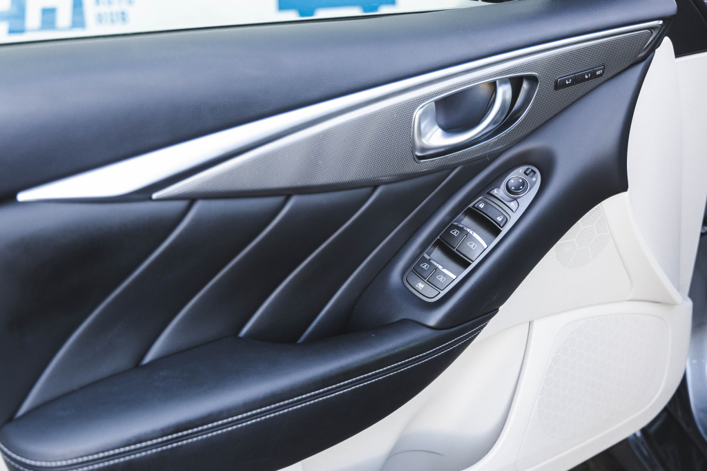 Infiniti Q50 2017 фото 13