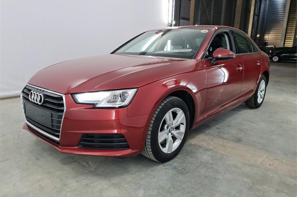 Audi A4 2017 фото 5