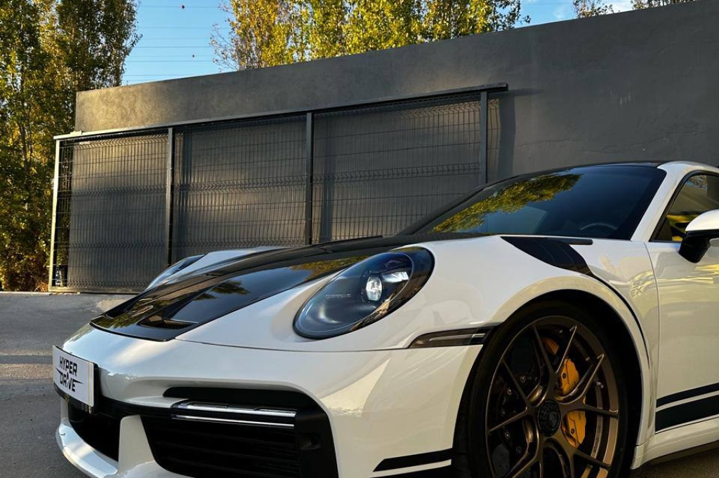 Porsche 911 Turbo S lightweight package 800 h.p. 2020 photo 3