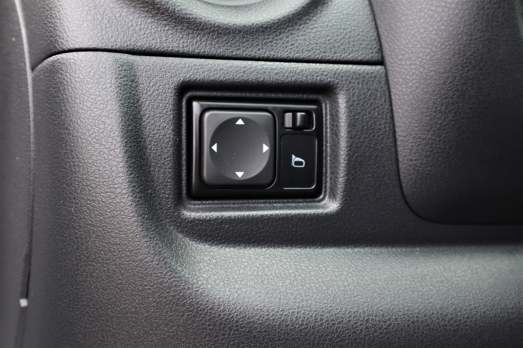 Nissan Versa 2016 фото 14