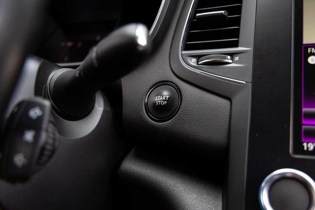 Renault Megane 2020 фото 16