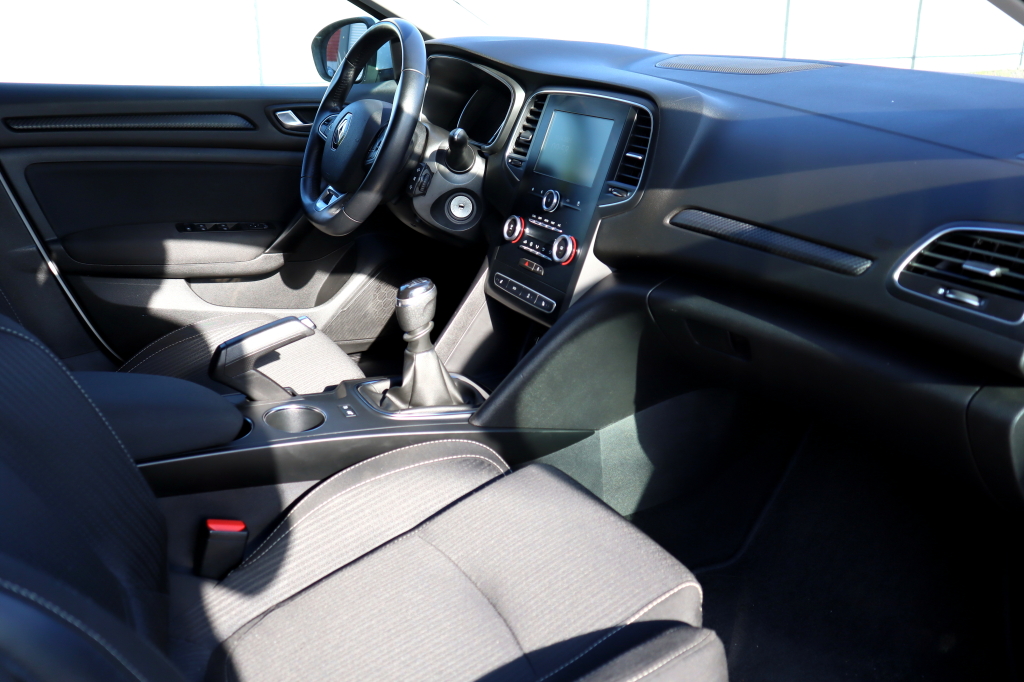 Renault Megane 2017 photo 32