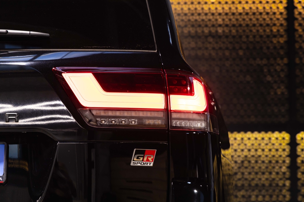 Toyota Land Cruiser GR 2023 фото 11