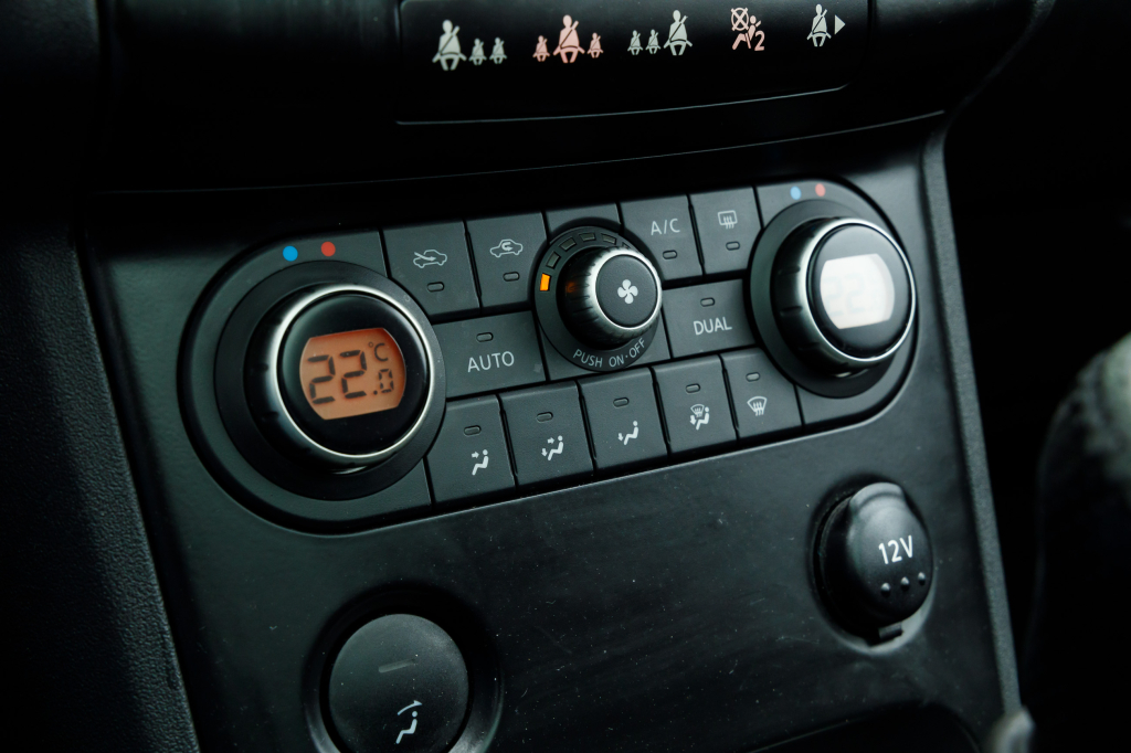 Nissan Qashqai+2 2009 фото 24