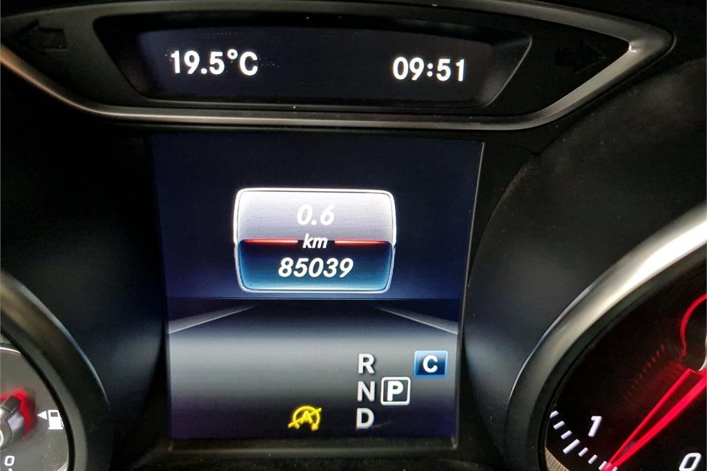 Mercedes-Benz CLA-Klasse 2016 photo 6