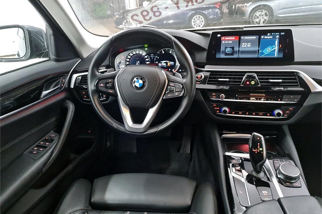 BMW 5er Touring 2017 photo 3