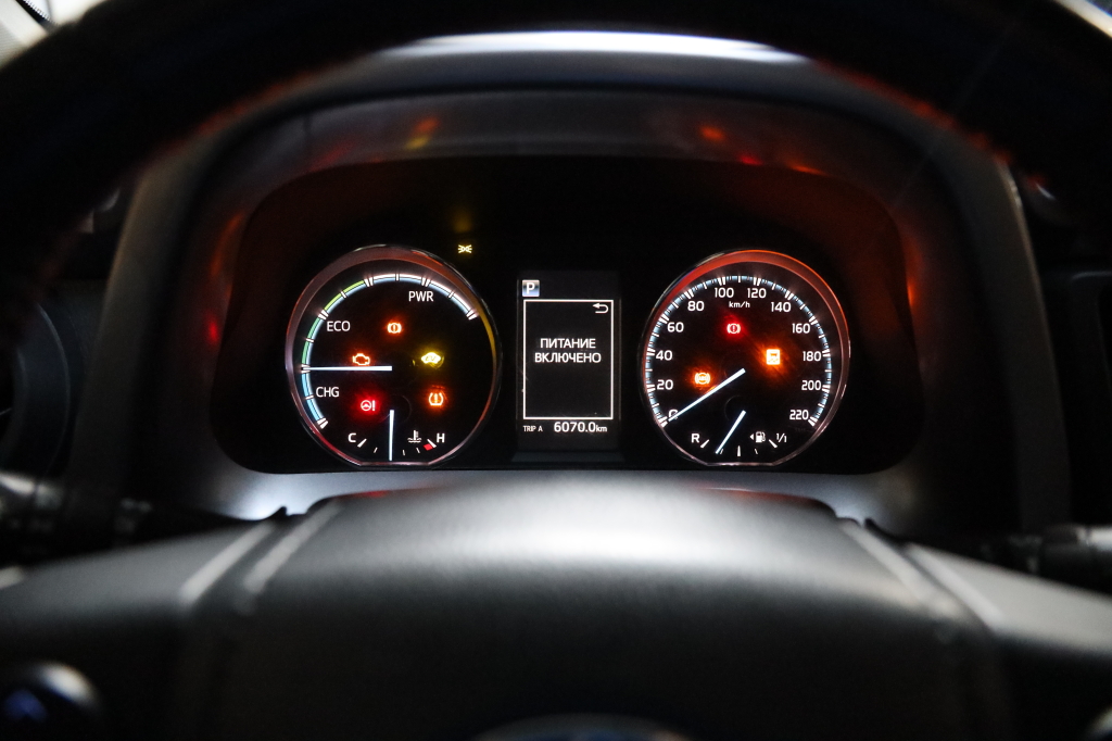 Toyota RAV4 2017 фото 29