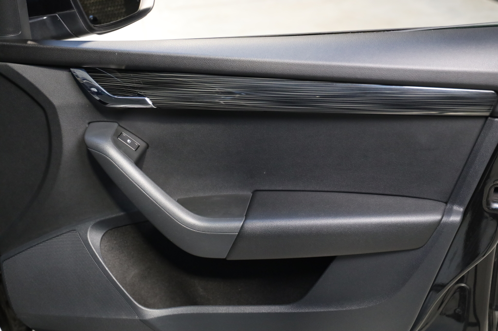 Skoda Octavia 2019 фото 16