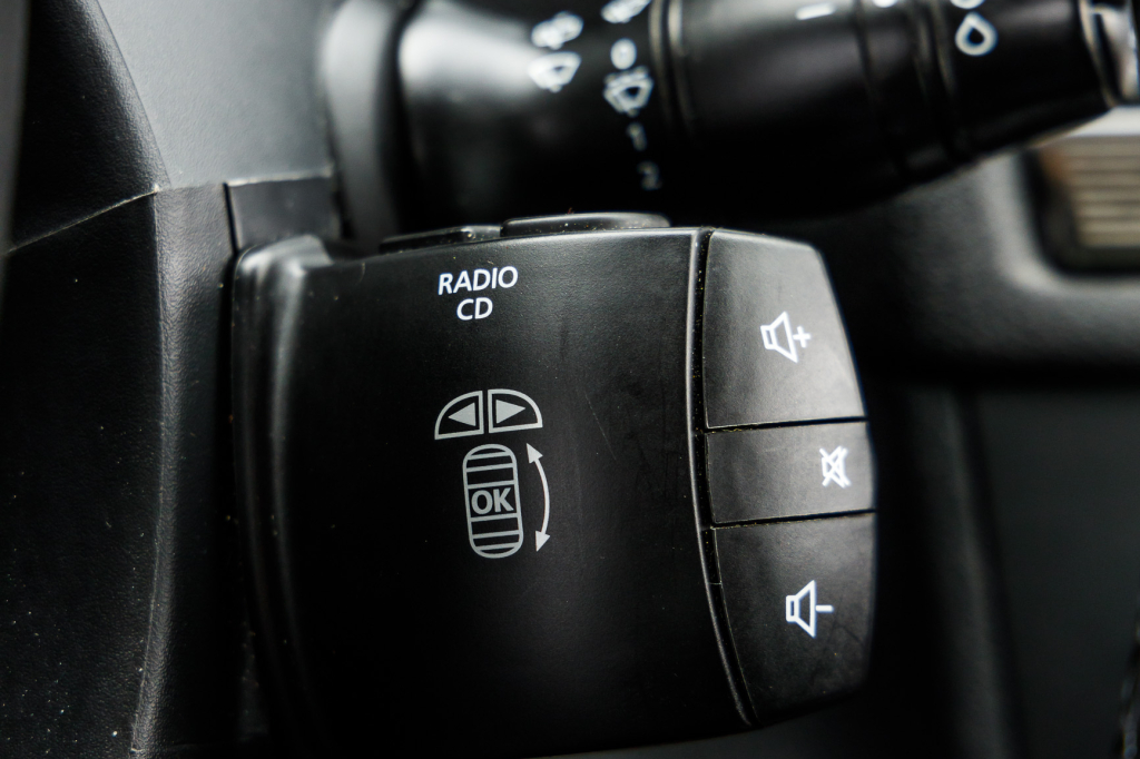 Renault Megane 2010 photo 19