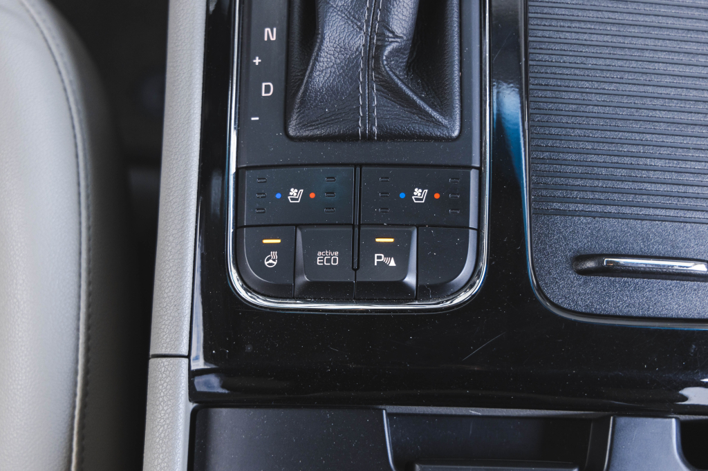 Kia Carnival 2015 фото 24