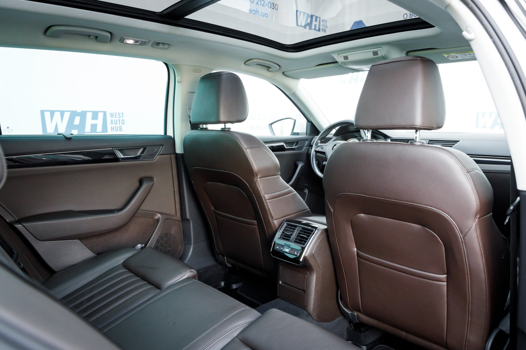 Skoda Superb Laurin & Klement 4x4 2015 фото 16