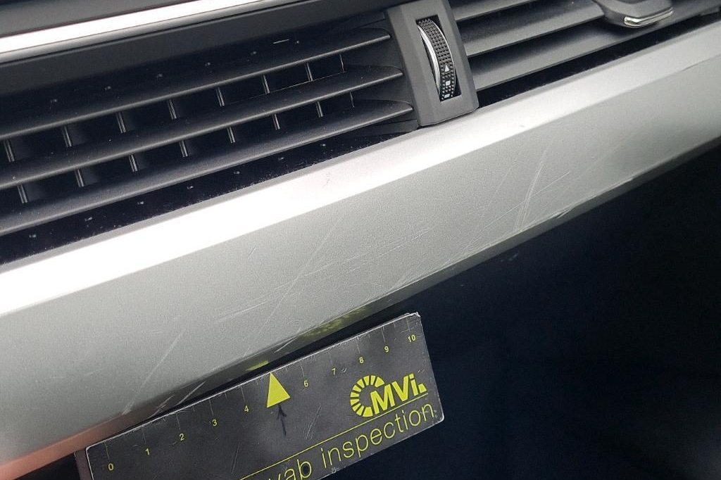 Audi A4 Avant 2018 photo 9