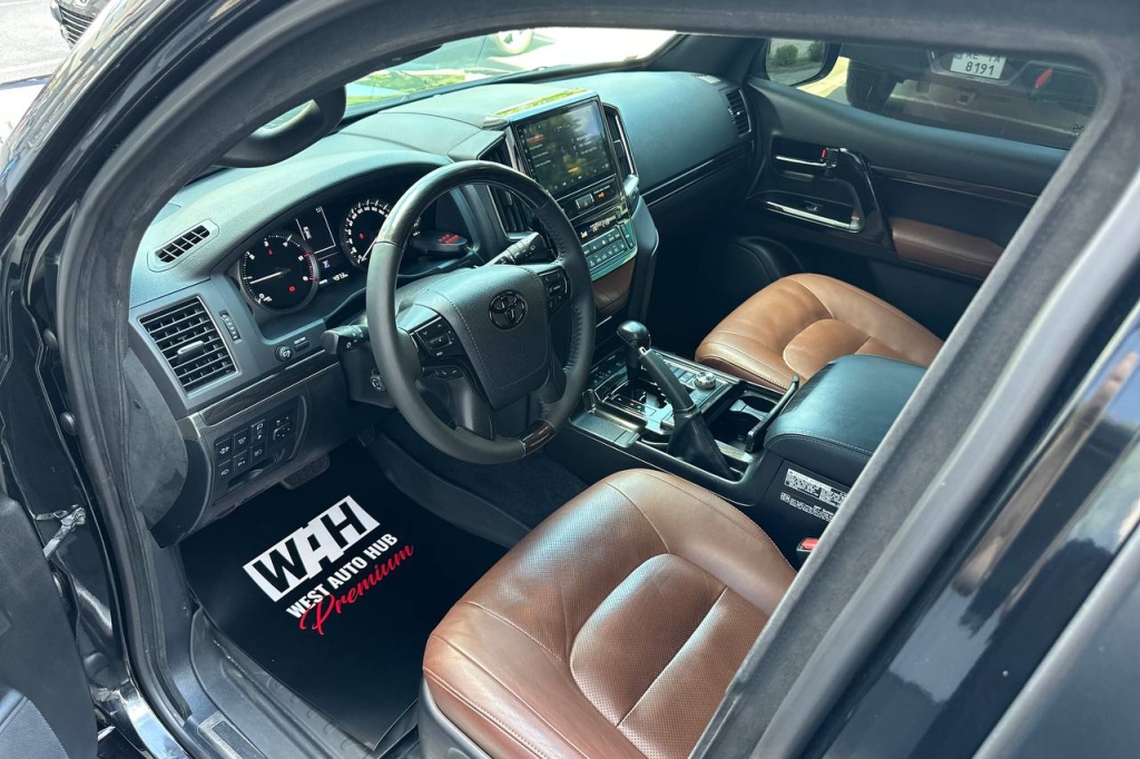 Toyota Land Cruiser 200 GUARD B6 2018 фото 11
