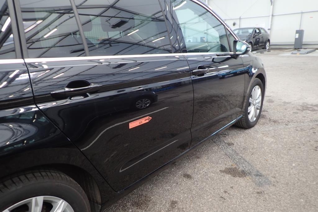 Volkswagen Touran 2017 фото 28