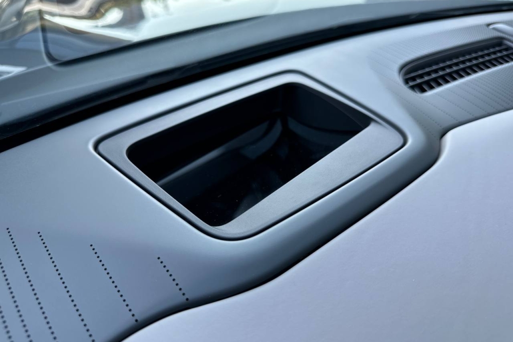 Cadillac Escalade PLATINUM 4WD 2022 фото 26