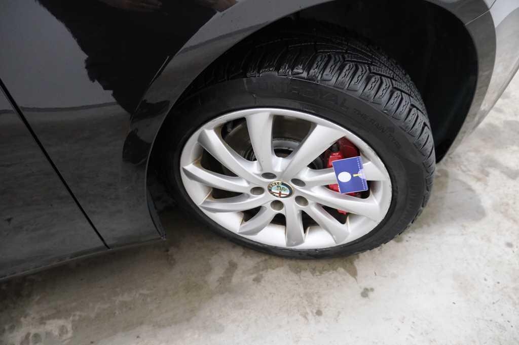 Alfa Romeo Giulietta 2016 фото 36