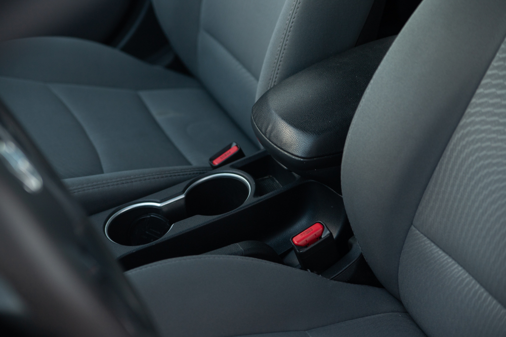 Hyundai Elantra SE 2015 фото 23