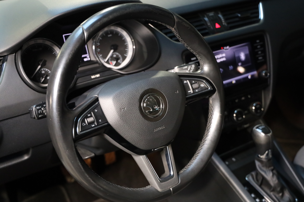 Skoda Octavia 2019 фото 31