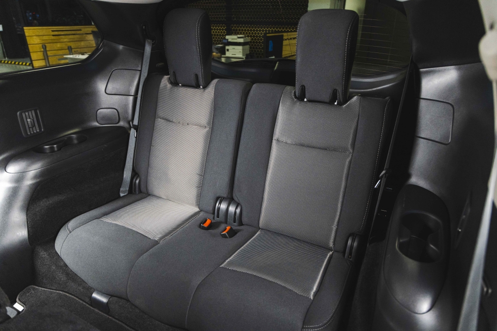 Nissan Pathfinder SV 2019 photo 36